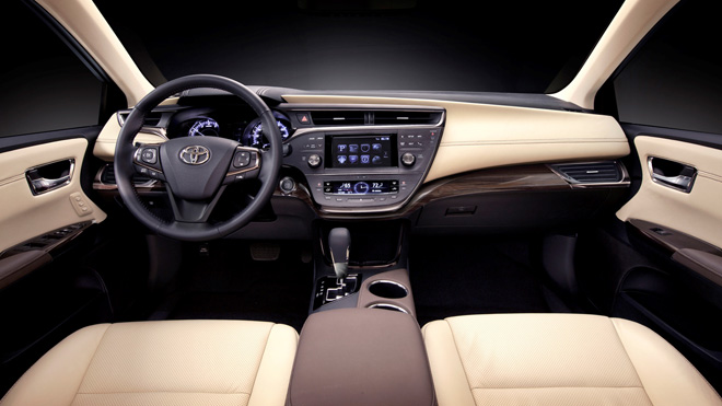 Toyota Avalon Hybrid Interior