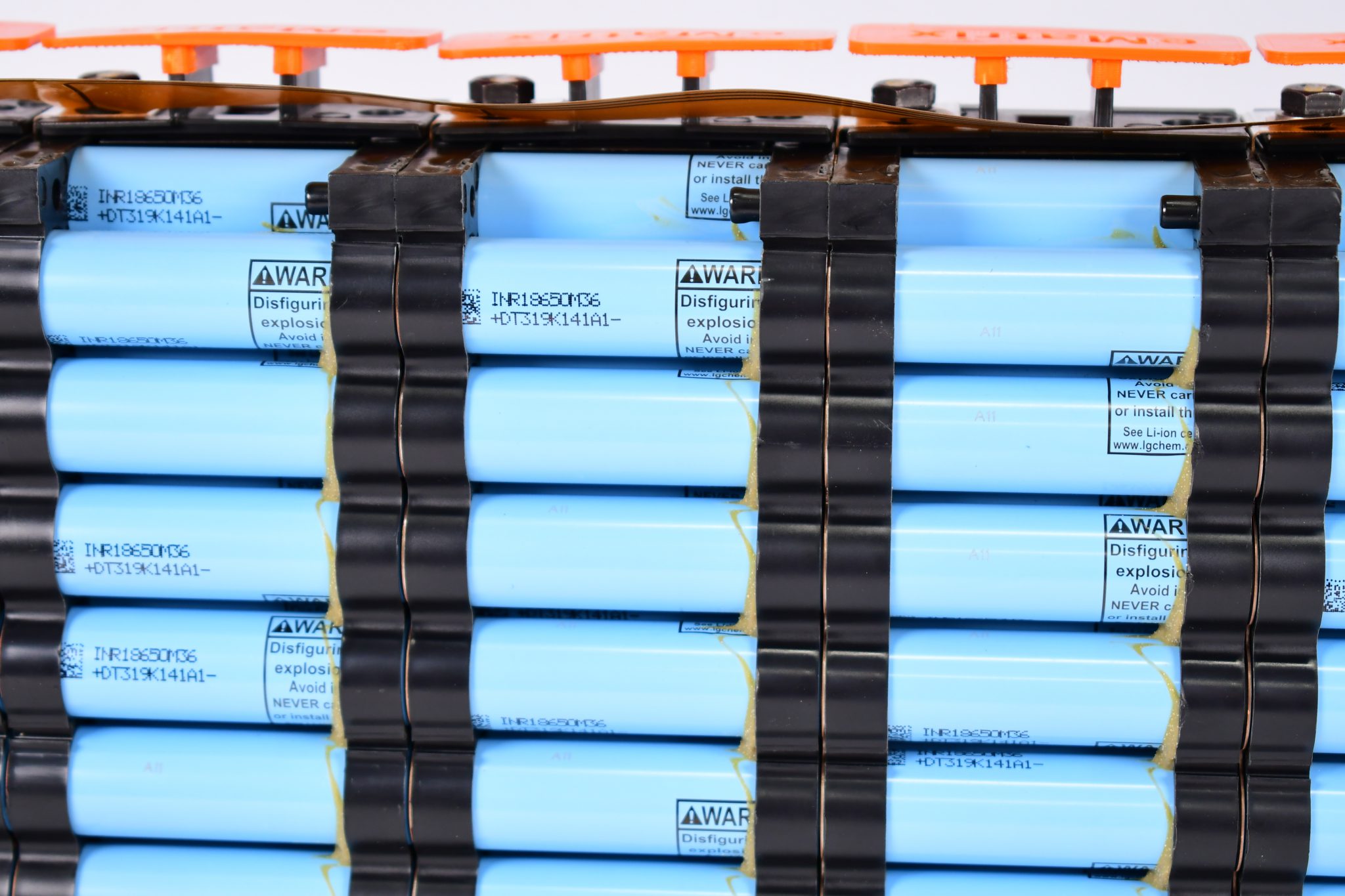 LGDBM361865, LGGBMH11865, INR18650M36, or INR18650-35E Module with 252 ...